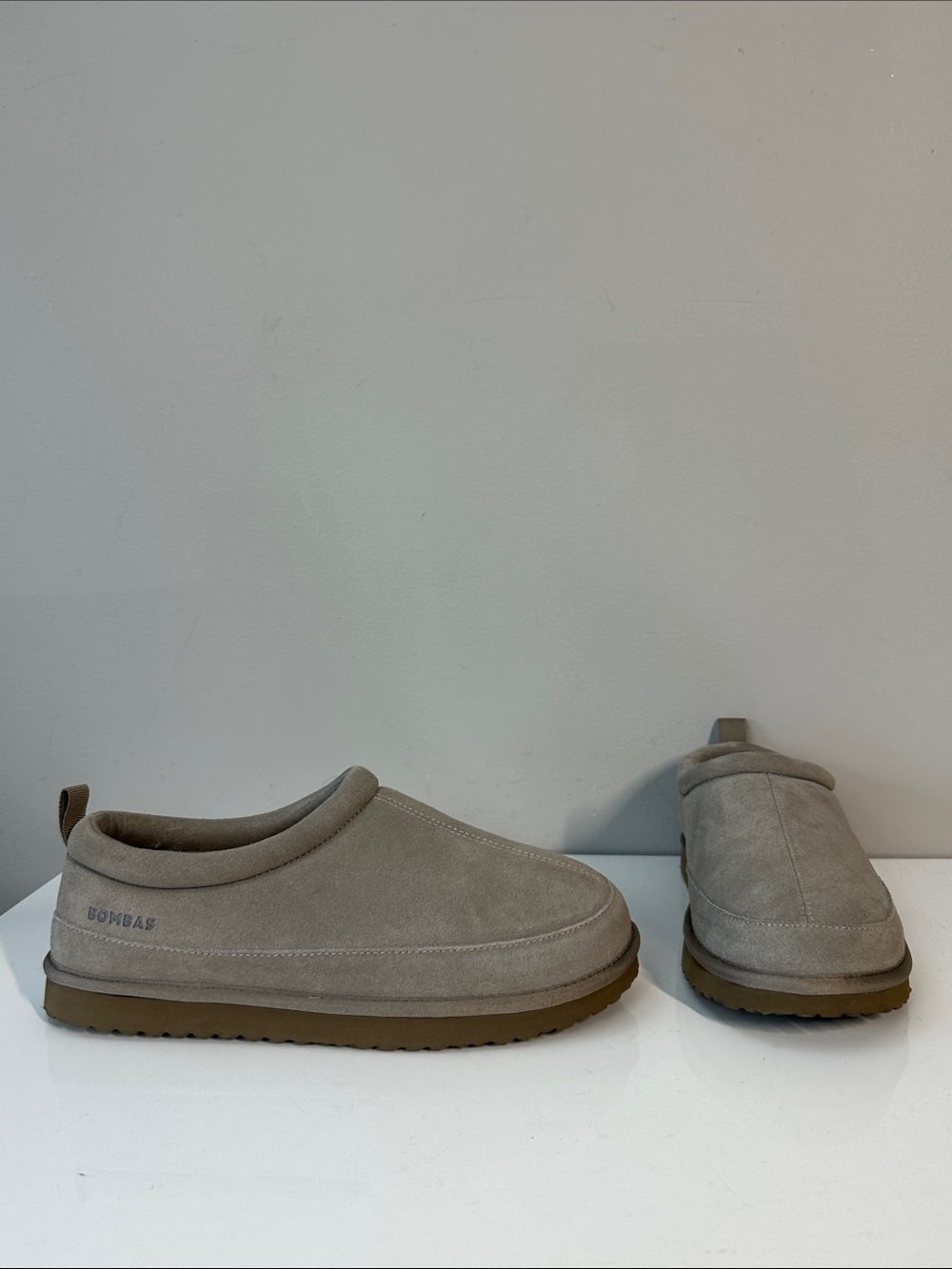 Bombas Taupe Saturday Suede Leather Slip On Slippers Size 10
